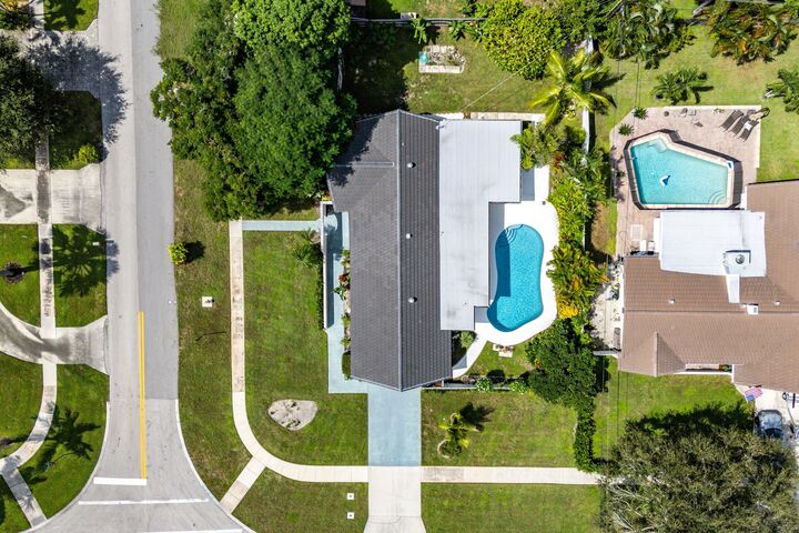 Property Photo:  2013 Ardley Road  FL 33408 