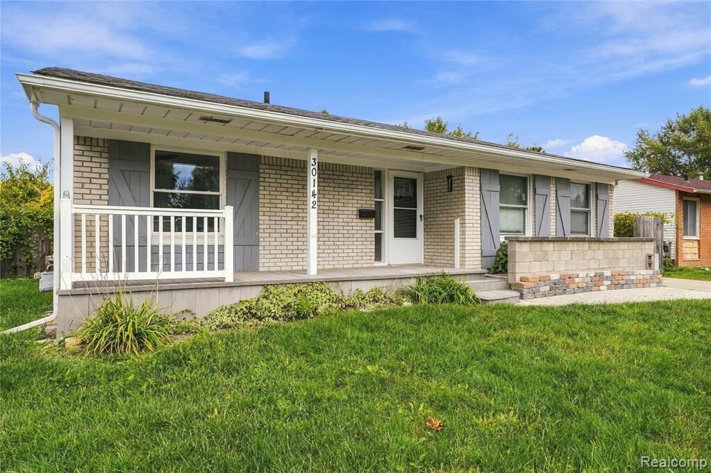 Property Photo: 30142 Jamestown Street MI 48174