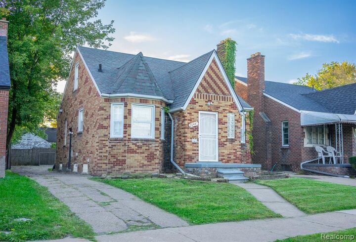 Property Photo: 20447 Irvington Street MI 48203