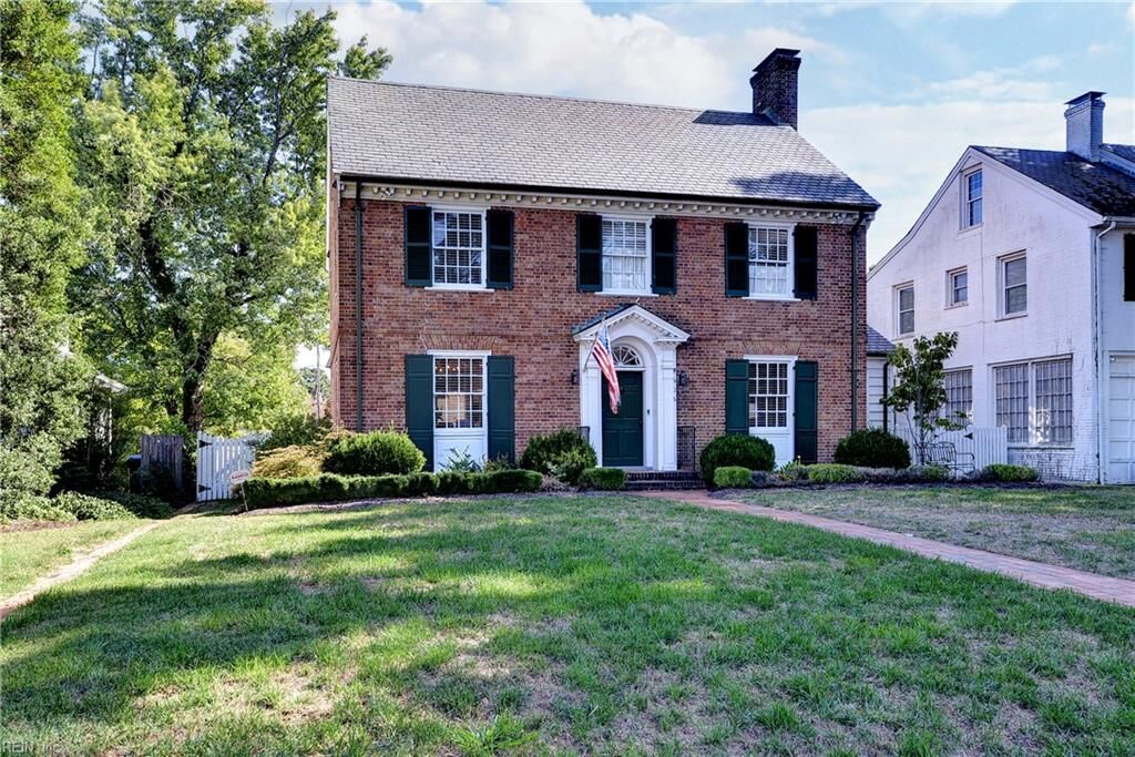 Property Photo: 505 Richmond Rd VA 23185