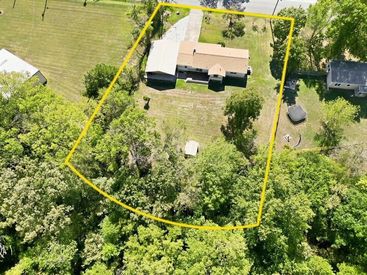 Property Photo: 2010 W 14th KS 67156
