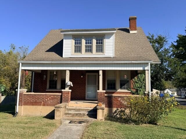Property Photo:  202 W Cleveland Ave  VA 24179 