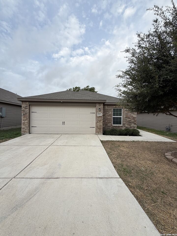 Property Photo:  15023 Harbor Lndg  TX 78073 