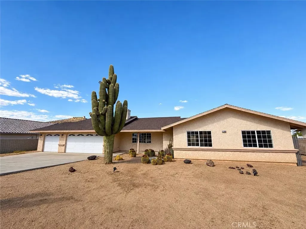 Property Photo:  57996 Desert Gold Drive  CA 92284 