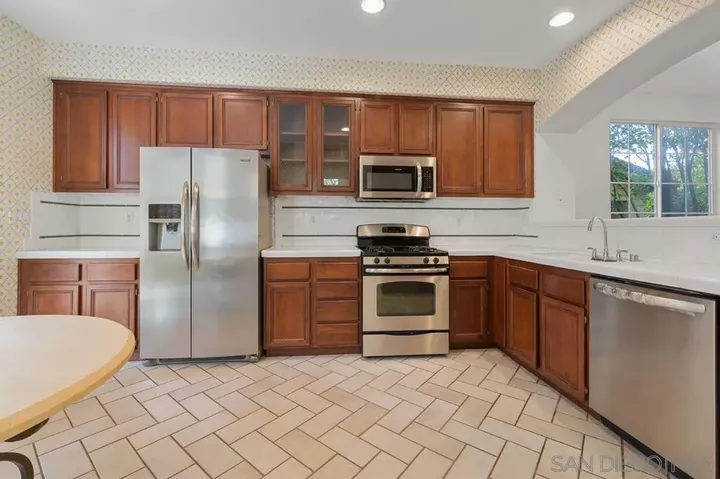 Property Photo: 727 San Juan Pl CA 91914