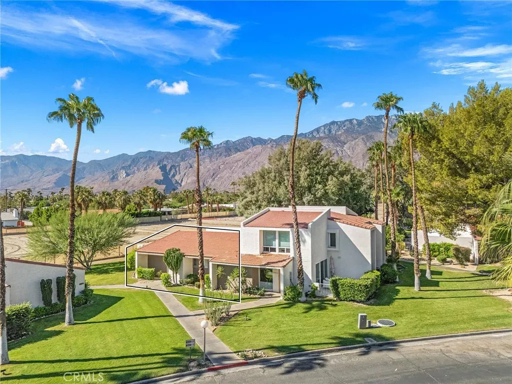 Property Photo:  2521 N Whitewater Club Dr, Residence D  CA 92262 