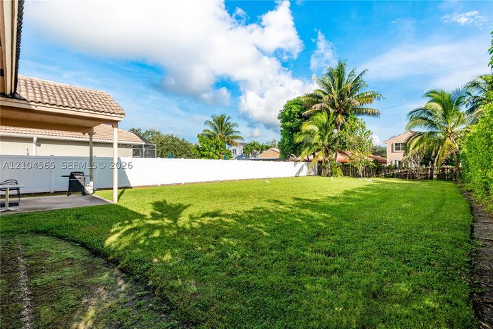 Property Photo:  15203 SW 52nd St  FL 33027 
