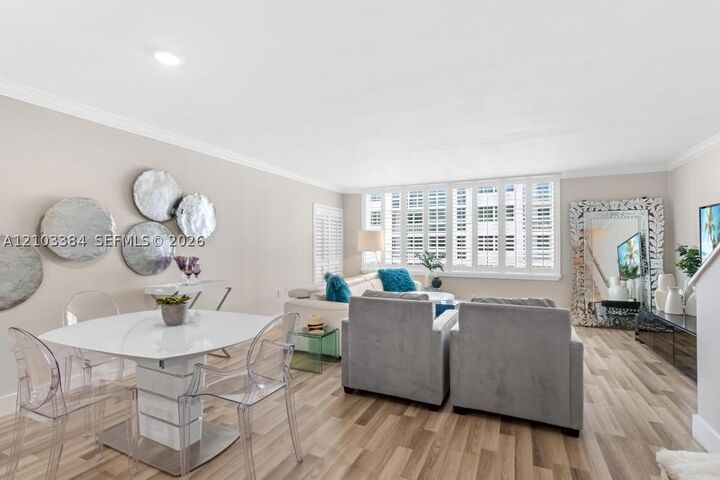 Property Photo:  5401 Collins Ave 343  FL 33140 