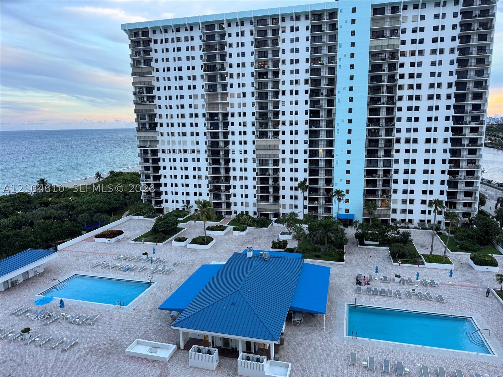Property Photo:  1201 S Ocean Dr 1504N  FL 33019 