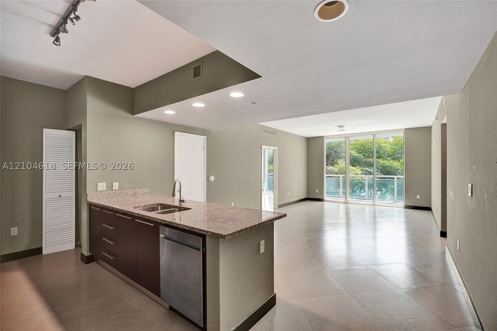 Property Photo:  951 Brickell Ave 1106  FL 33131 