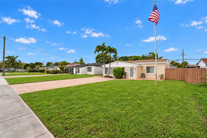 Property Photo: 1771 NE 180th St FL 33162