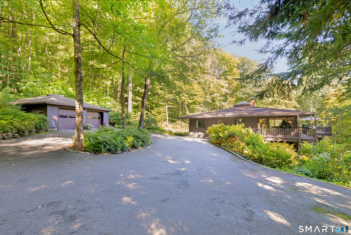 Property Photo:  90 Judson Lane  CT 06751 