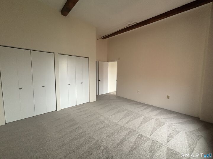 Property Photo:  222 Williams Street East 407  CT 06033 