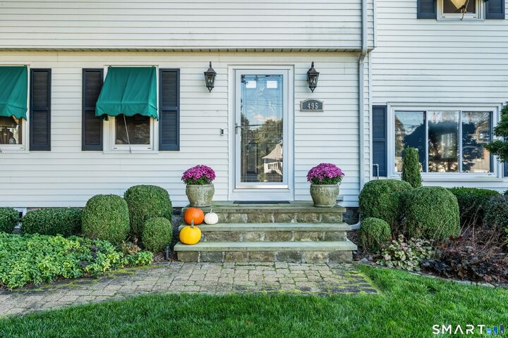 Property Photo: 495 Cutspring Road CT 06614