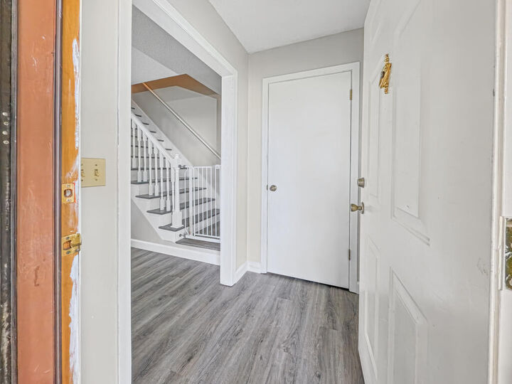 Property Photo: 121 Oakcrest Circle VA 24201