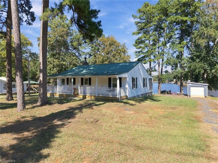 Property Photo:  10051 Linwood Southmont Road  NC 27292 