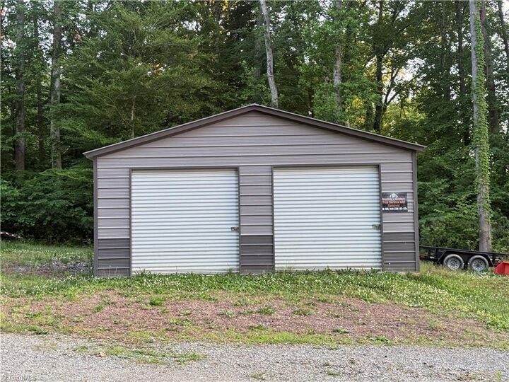 Property Photo:  949 Holloway Church Road  NC 27292 