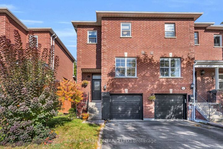 Property Photo:  565 Bondi Avenue  ON L3Y 8R5 