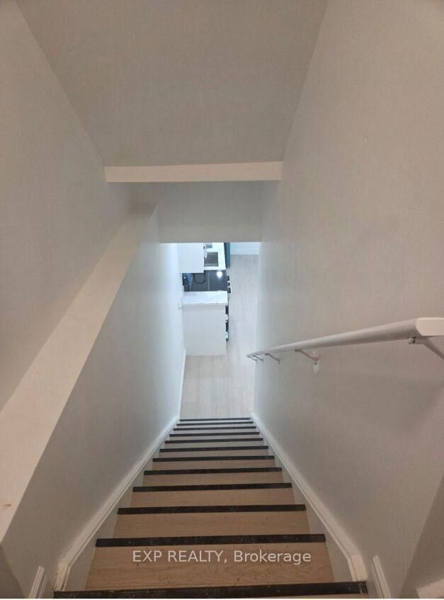 Property Photo:  128 Lilac Circle Bsmnt  ON N3W 0H8 
