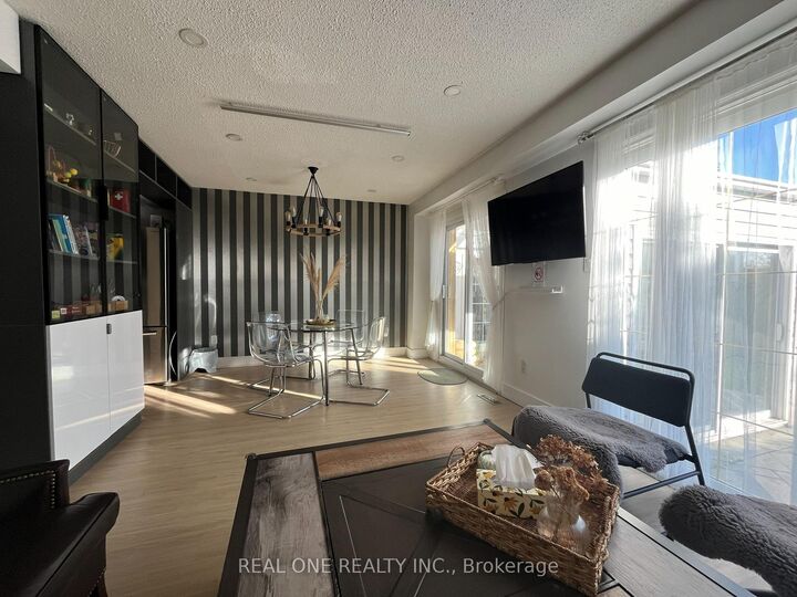 Property Photo:  3245 Cambourne Crescent  ON L5N 5G4 