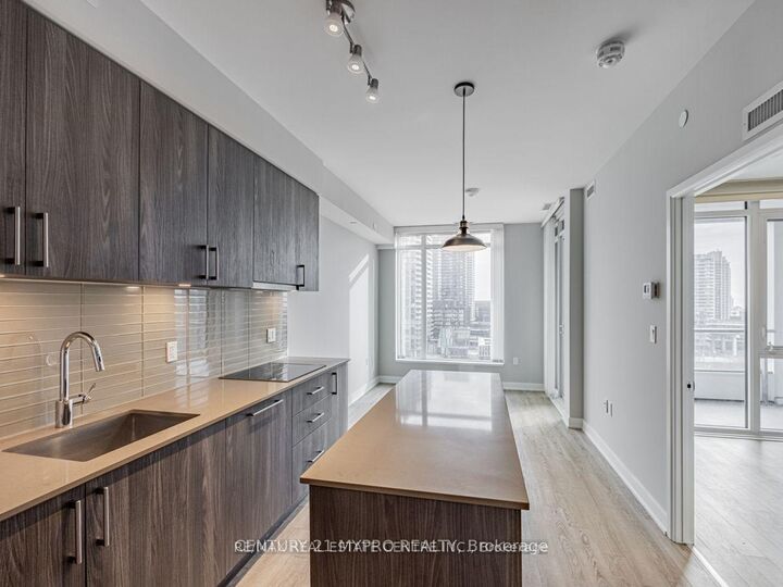 Property Photo: 27 Bathurst Street 901W ON M5V 0R1