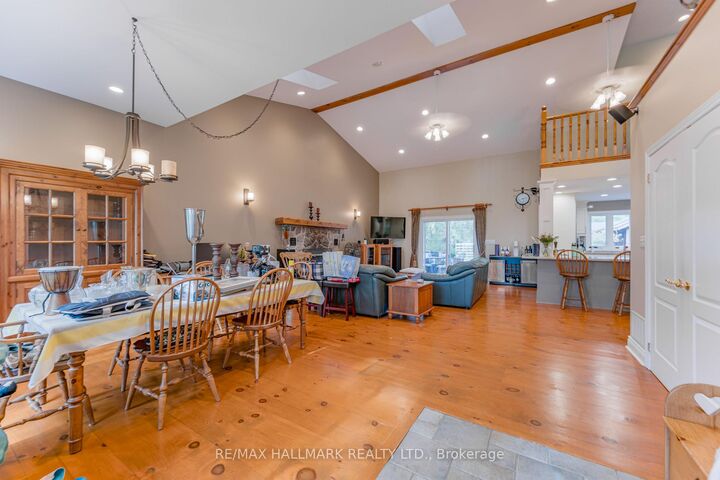 Property Photo:  361 Lake Drive N  ON L4P 3C8 