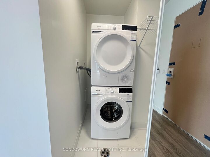 Photo de la propriété: 195 Commerce Street 4006 ON L4K 0P9