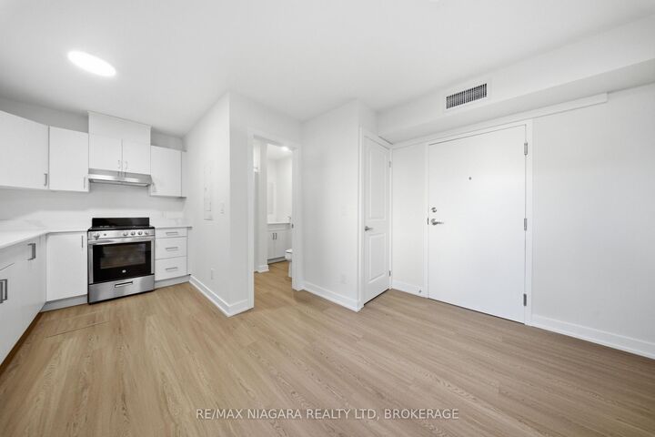 Property Photo:  140 Church Street B01  ON L2R 3E4 