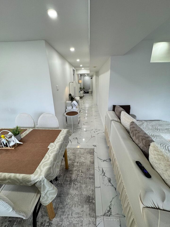 Property Photo:  18 Faye Drive S Basement  ON M2J 3S6 