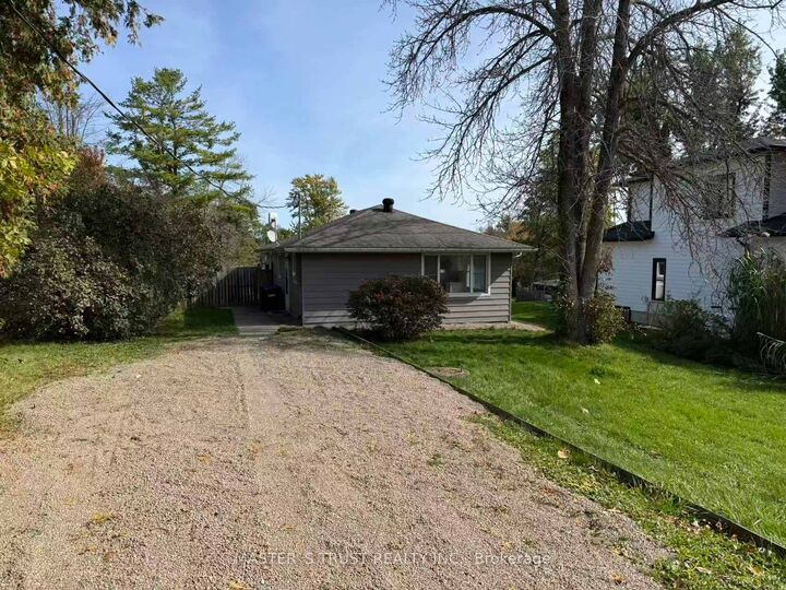 Property Photo: 3965 Hilltop Road ON L3V 6H7