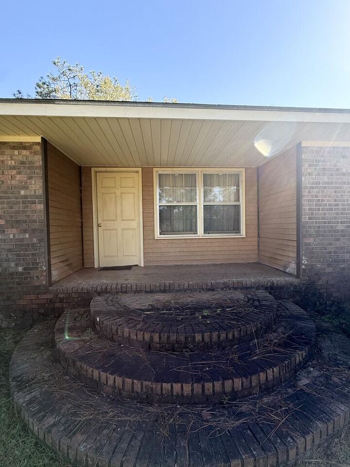 Property Photo: 141 Park Place GA 31705