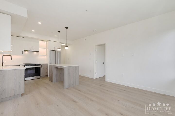 Property Photo:  10425 147 Street 302  BC V3R 0J9 