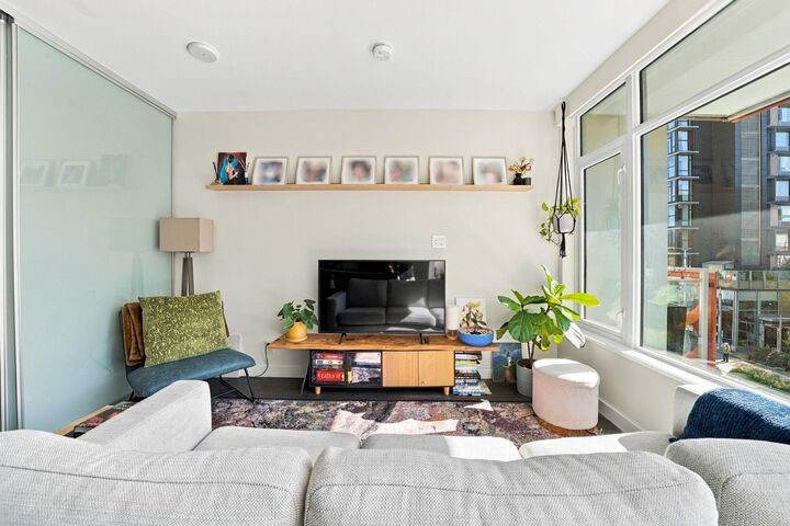 Property Photo:  161 E 1st Avenue 312  BC V6A 0G1 
