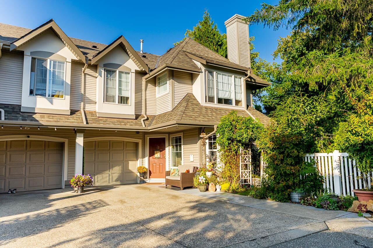 Property Photo:  23085 118 Avenue 43  BC V2X 3J7 