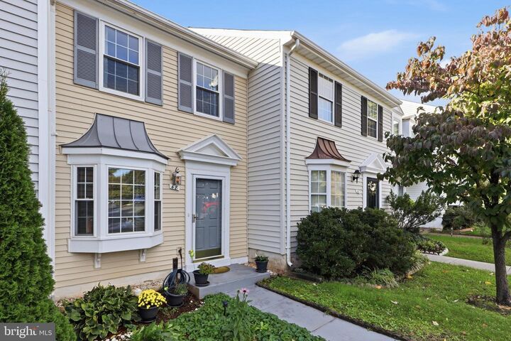 Property Photo:  48 Dulany Court  VA 20165 