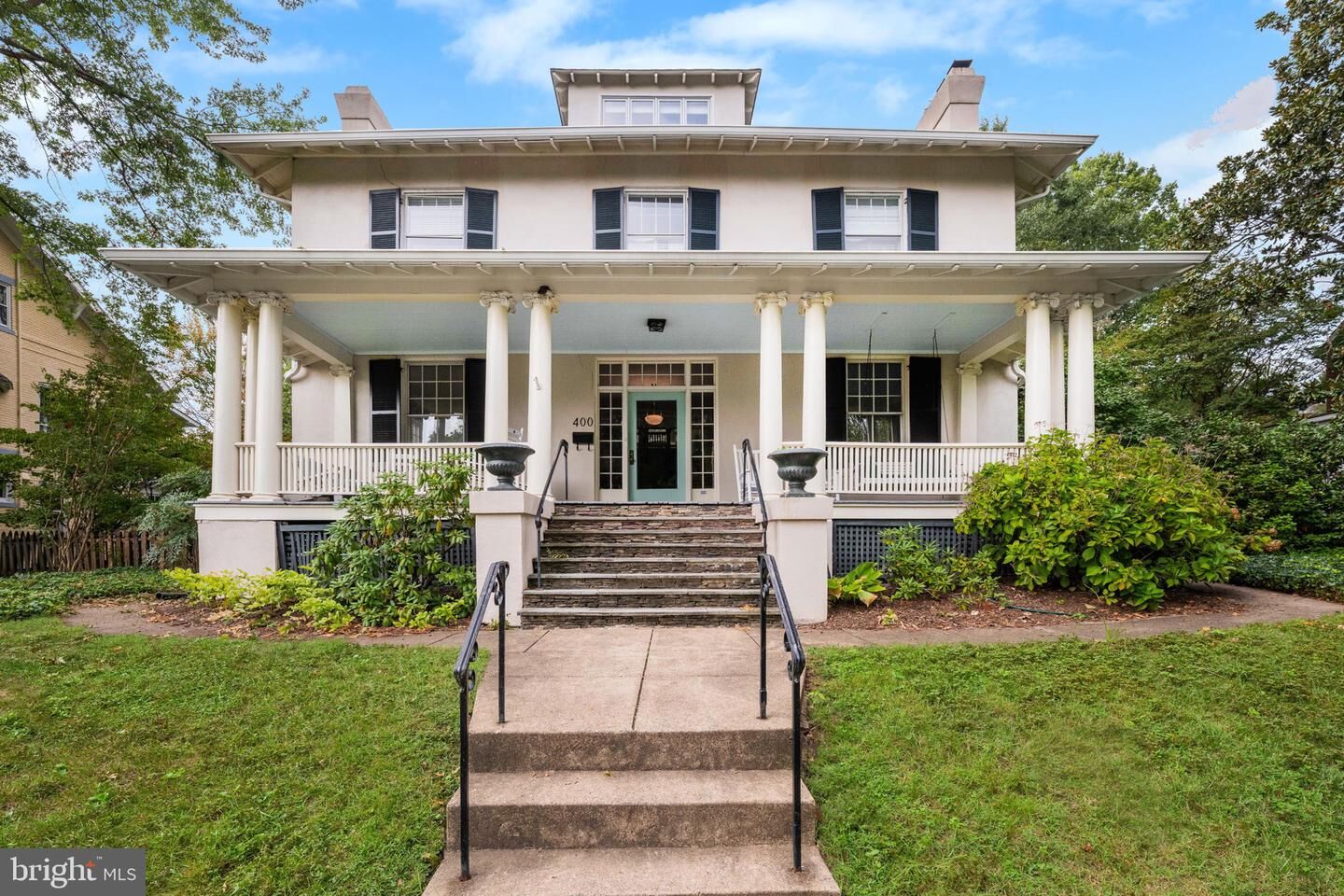 Property Photo:  400 N View Terrace  VA 22301 