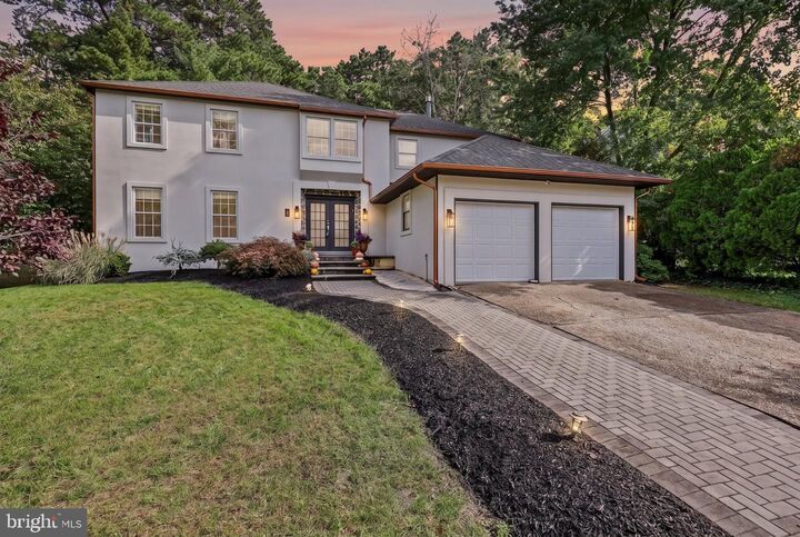 Property Photo:  8 Ashton Drive  NJ 08043 