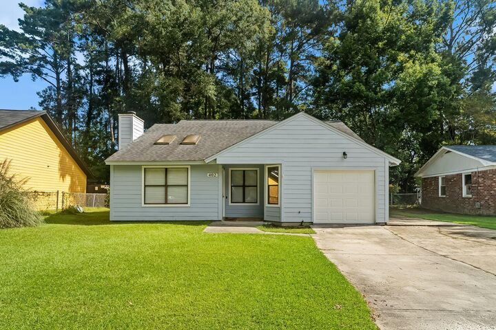 Property Photo:  402 Elliott Drive  SC 29456 