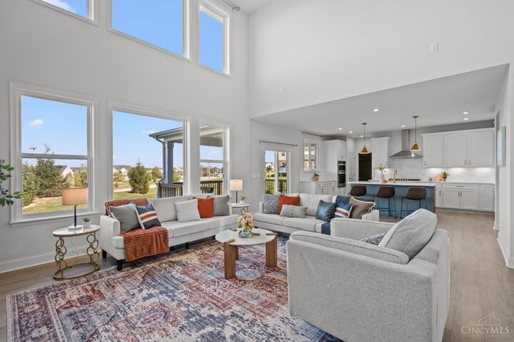 Property Photo:  4059 Highland Green Drive  OH 45040 