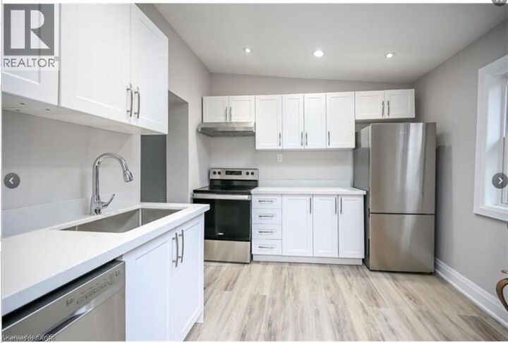 Property Photo:  1024 Cannon Street East  ON L8L 2H6 