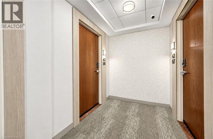 Property Photo:  30 Francis Street South 4208  ON N2G 0B5 