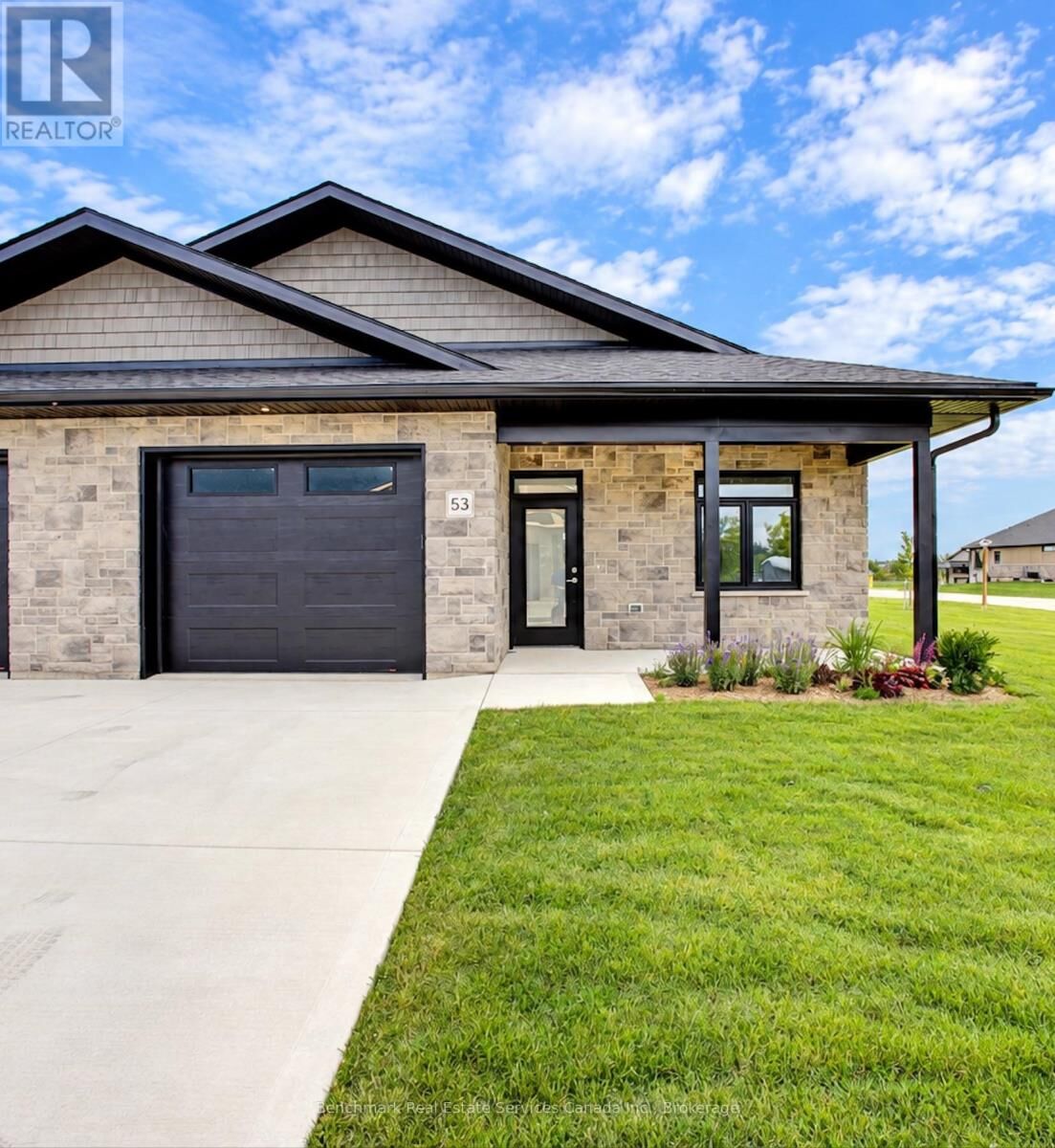 Property Photo:  53 Cavalier Crescent  ON N0G 2R0 