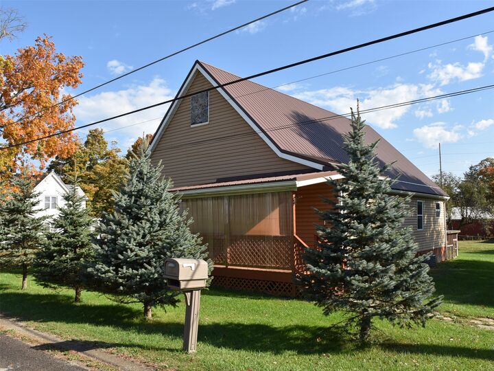 Property Photo: 6668 Main Street PA 16131
