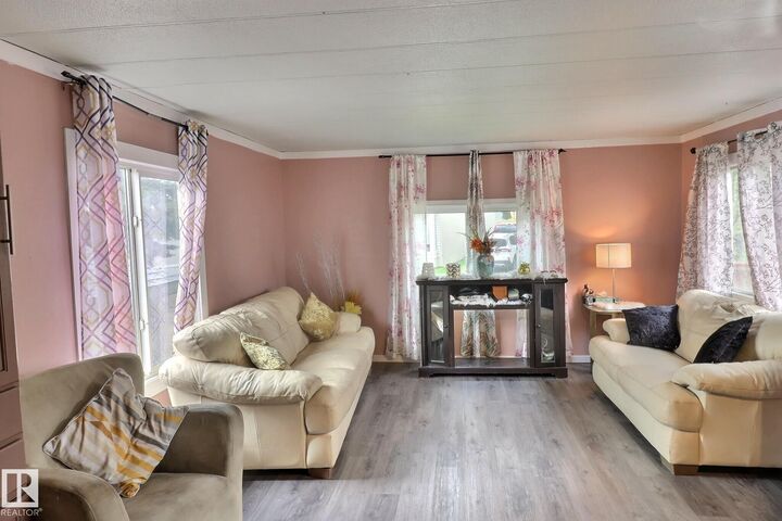 Property Photo: 197 Evergreen Park NW AB T6B 0R9
