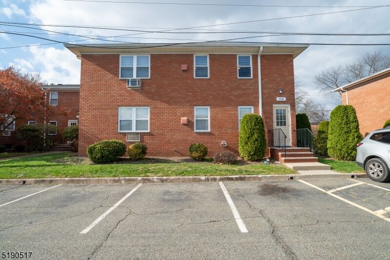 Property Photo: 1126 Valley Rd 2A NJ 07470
