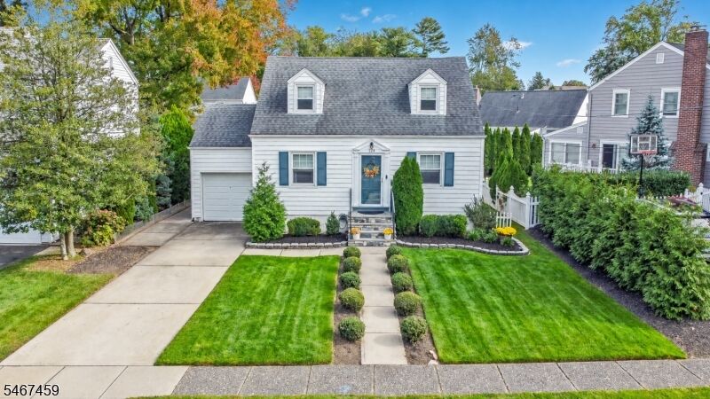 Property Photo:  124 Rhoda Ave  NJ 07110 