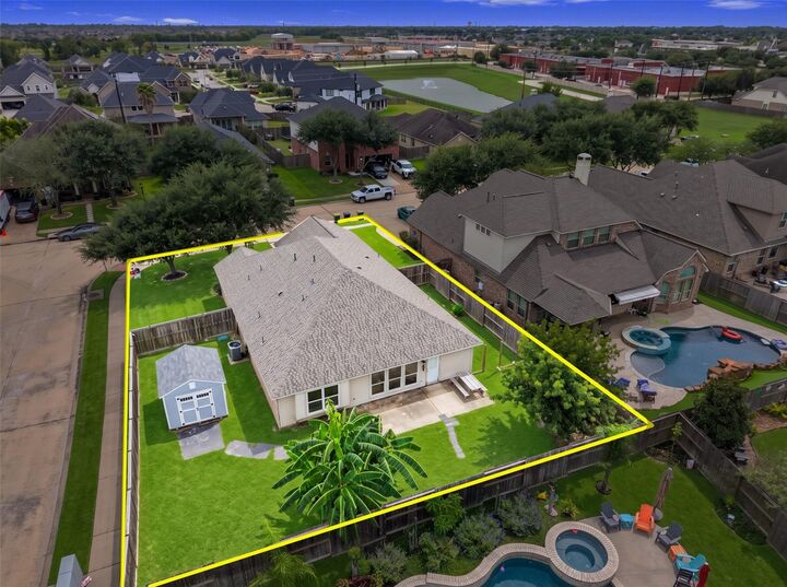 Property Photo:  1714 Brighton Brook Lane  TX 77581 