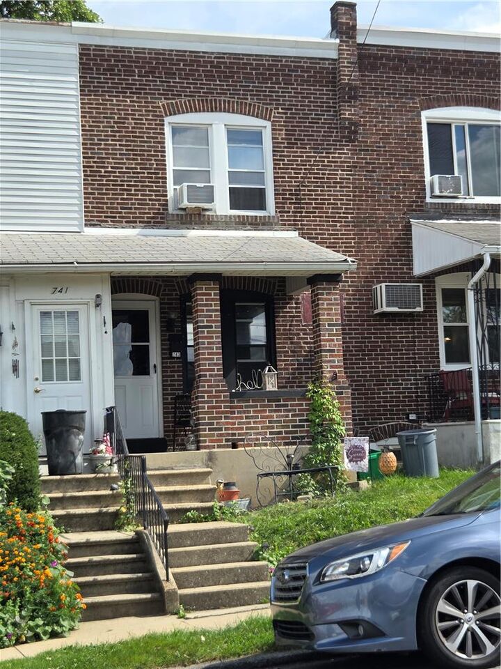 Property Photo:  743 S 10th Street  PA 18103 