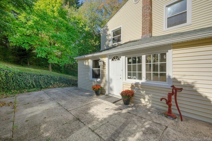 Property Photo: 118 Circular Street NY 10594
