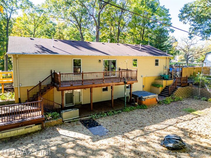 Property Photo: 3327 Shimmons Road MI 48326 2071